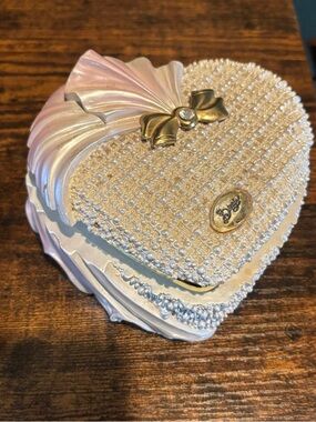 Vintage Berger 1970’s Heart Shaped Italian Wedding/ Jewelry Box
